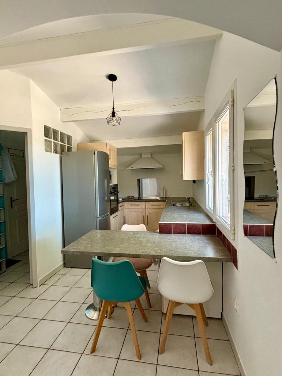 Gite des Ecureuils, vue mer, piscine privée, parking, climatisation House in La Ciotat