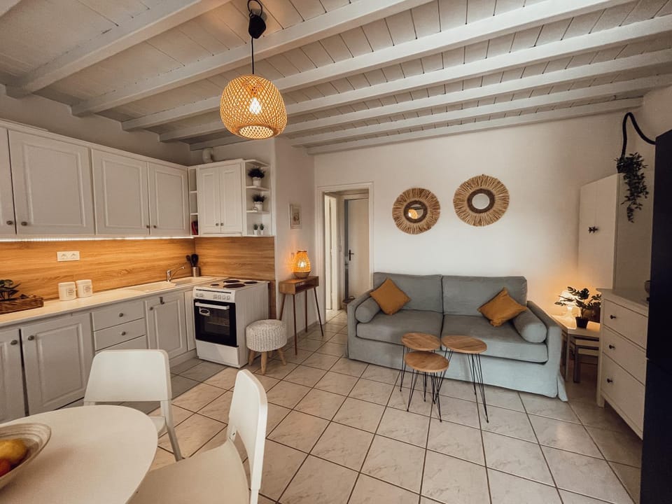 Cosy Home at Kalafatis beach - Cielo Homes Apartment in Mykonos, Mikonos 846 00, Greece