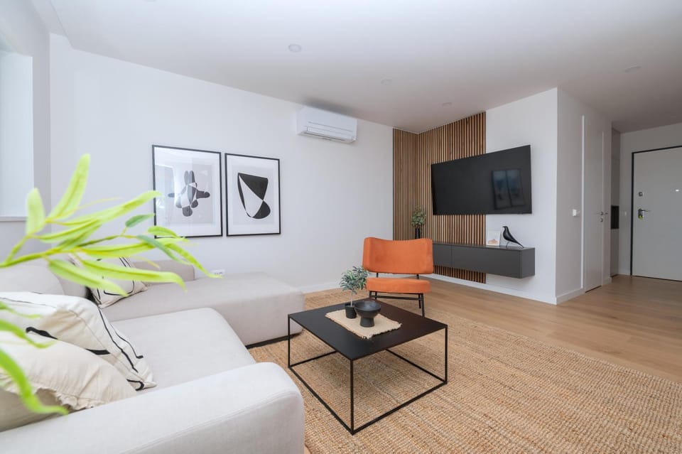 TV and multimedia, Seating area