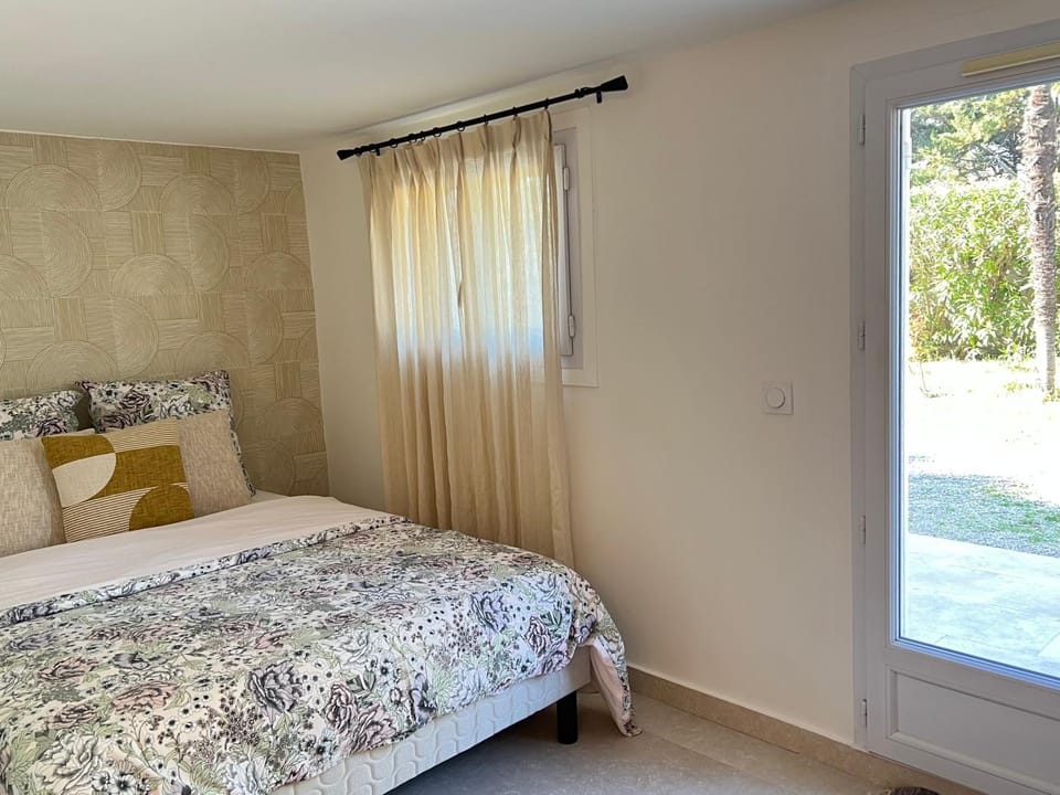 Magnifique Studio Tropézien à 300 m de la plage (parking gratuit) Apartment in Gassin