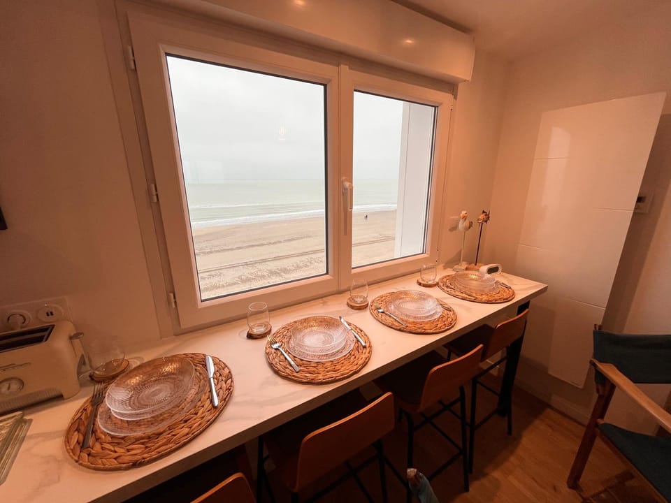 Dining area, Sea view