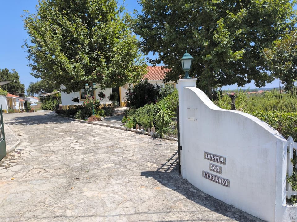 Casinha Robusto House in Santarém District, Portugal