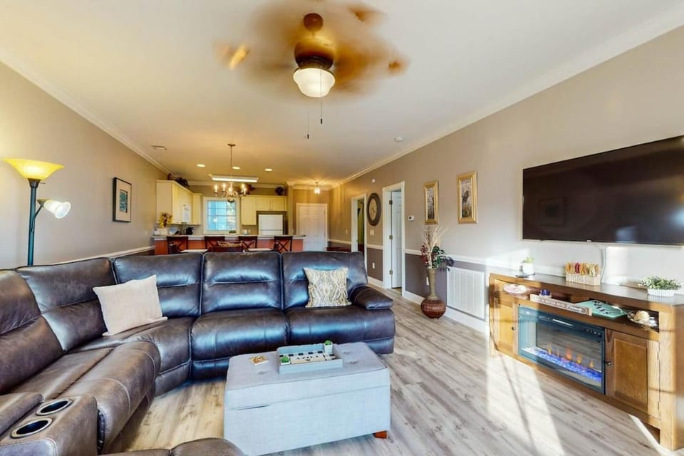 Luster Leaf 304 House in Myrtle Beach