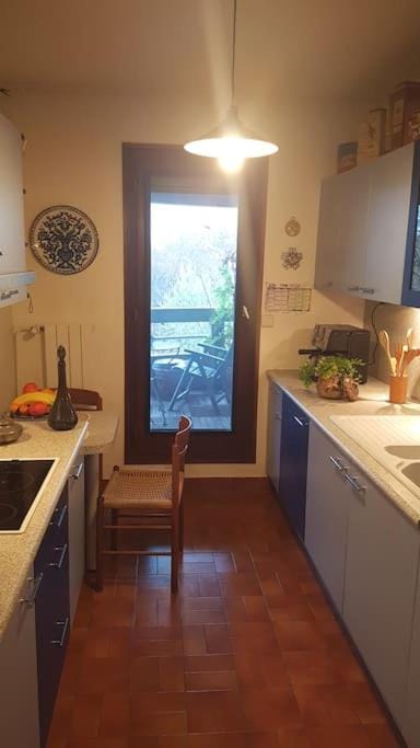 Appartement tout équipé pour 4per parking privatif Apartment in Puteaux