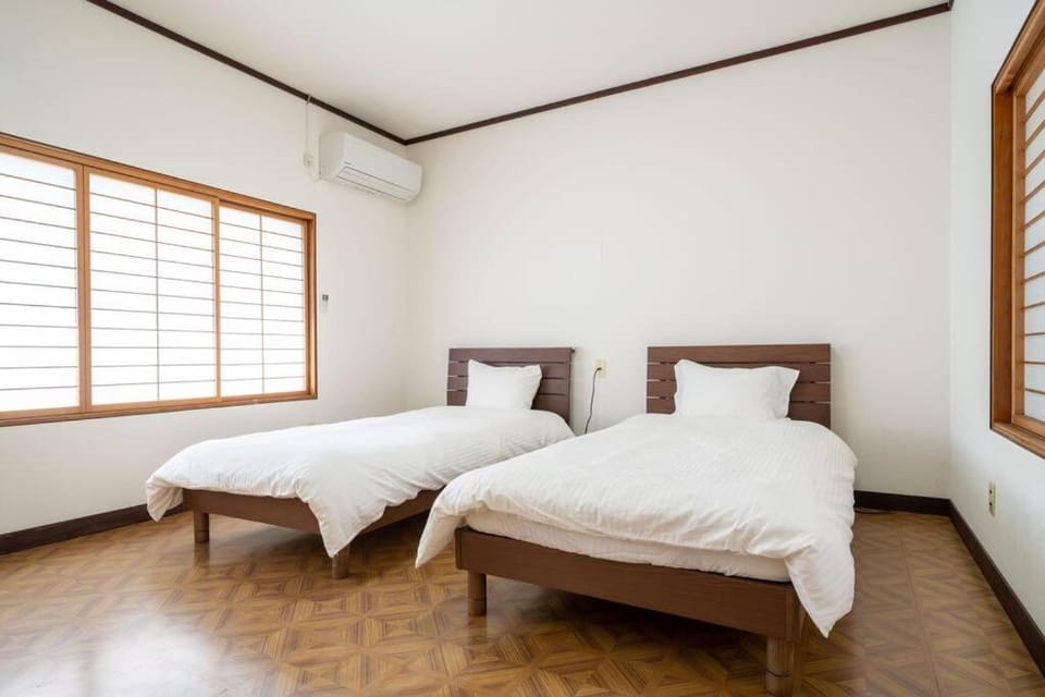Green Hills Apartment in Japan