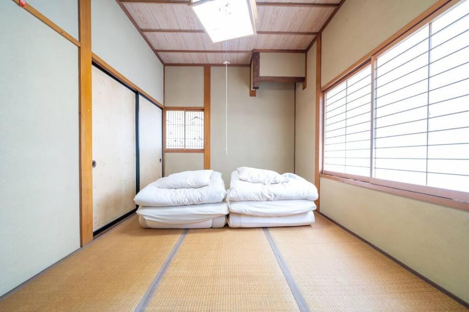 Green Hills Apartment in Japan