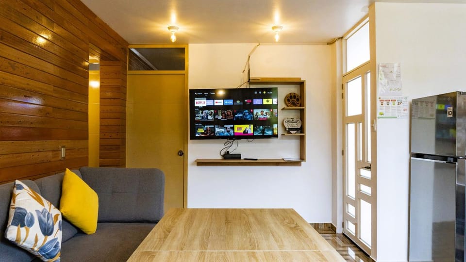Communal lounge/ TV room, TV and multimedia, Evening entertainment