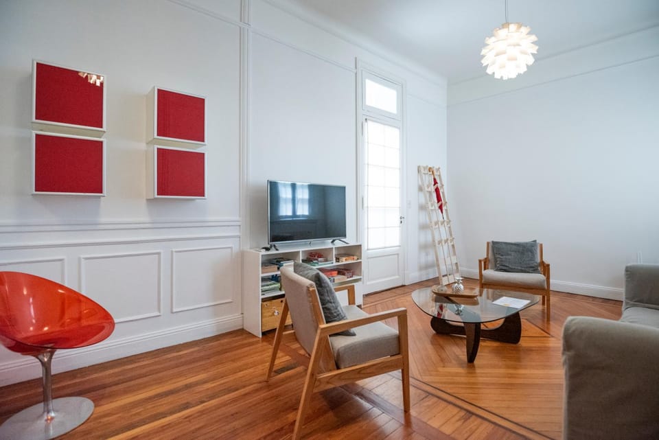 Communal lounge/ TV room, TV and multimedia, Living room, Seating area
