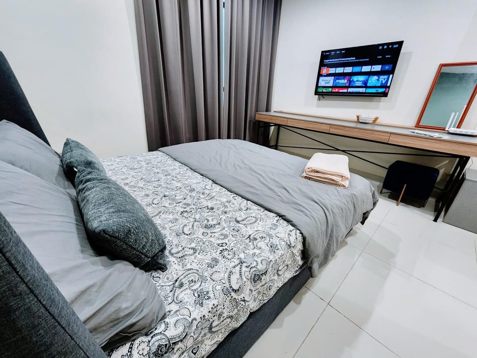 Bed, TV and multimedia