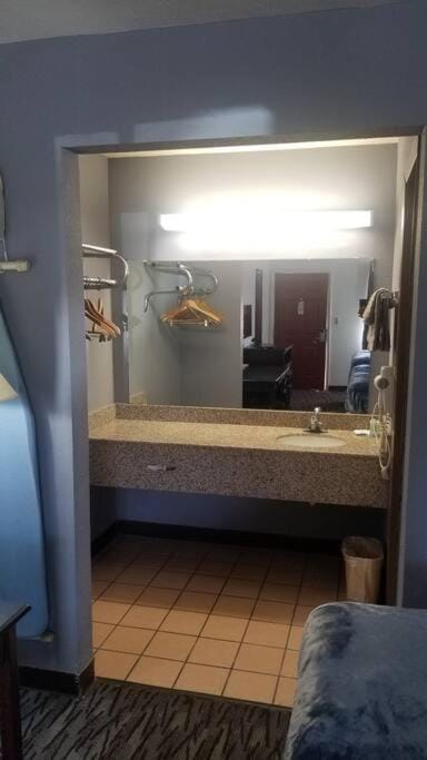 Hotel 2 Queen Beds Room 231 Booking Apartment in Stillwater