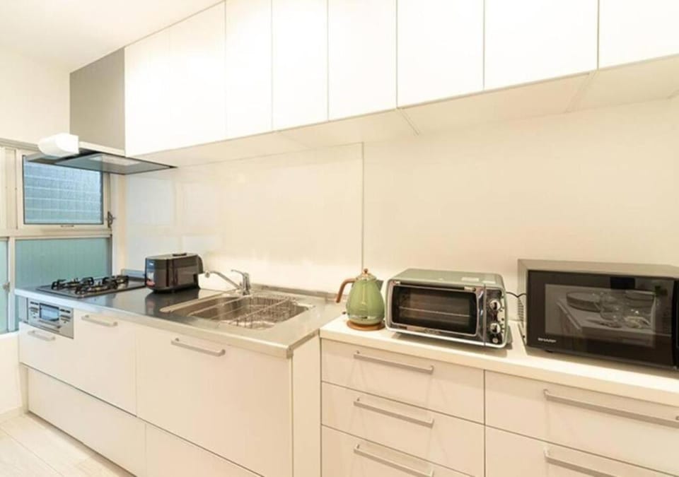 Kitchen or kitchenette, kitchen