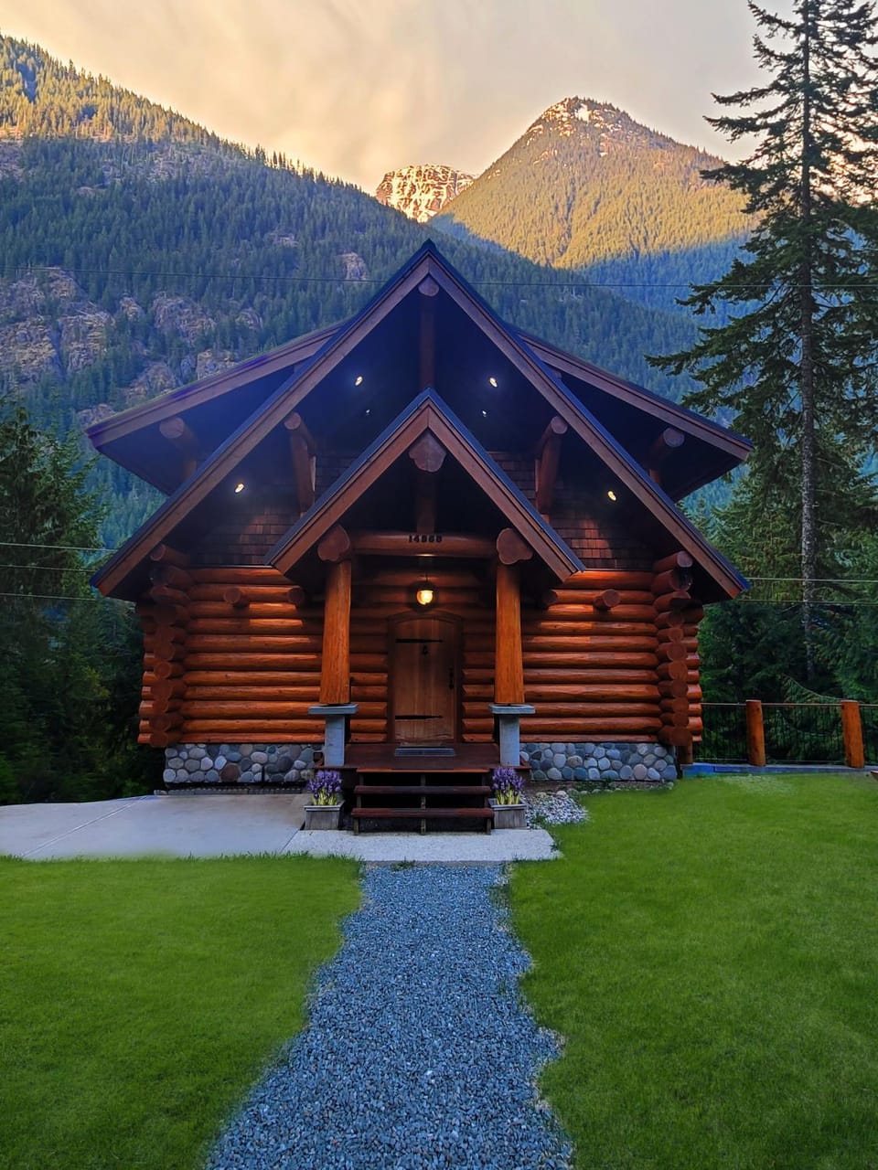 Property building, Facade/entrance, Natural landscape