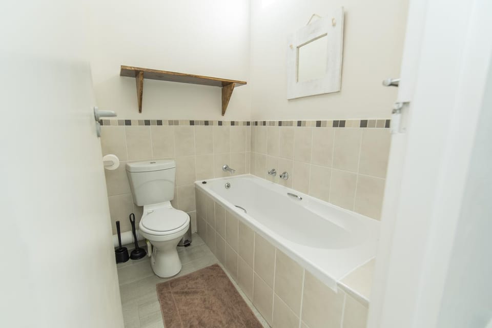 Toilet, Bathroom, Bath