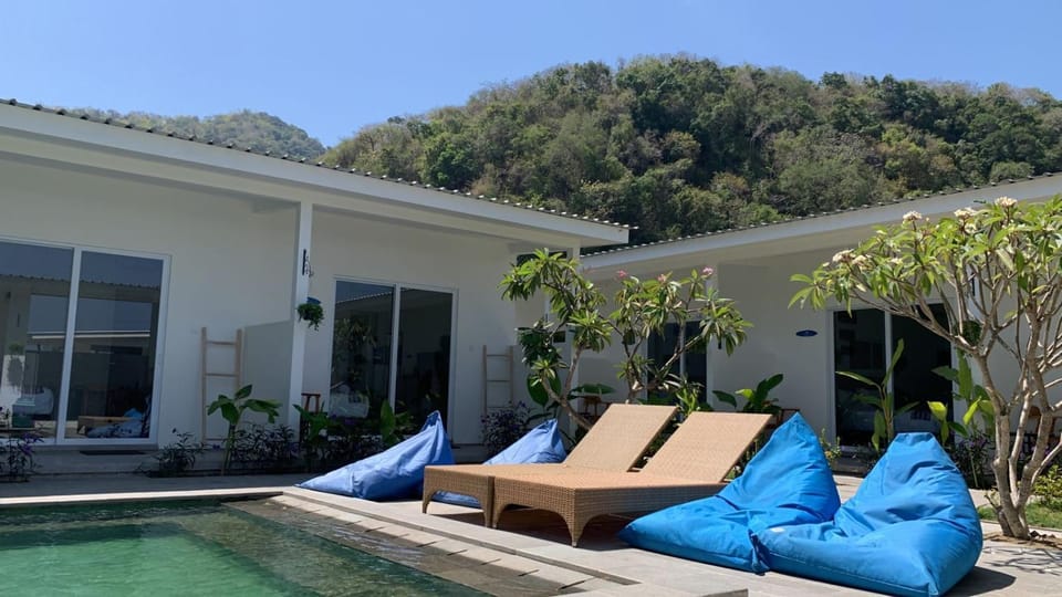 Natural landscape, Garden view, Pool view, Swimming pool, sunbed
