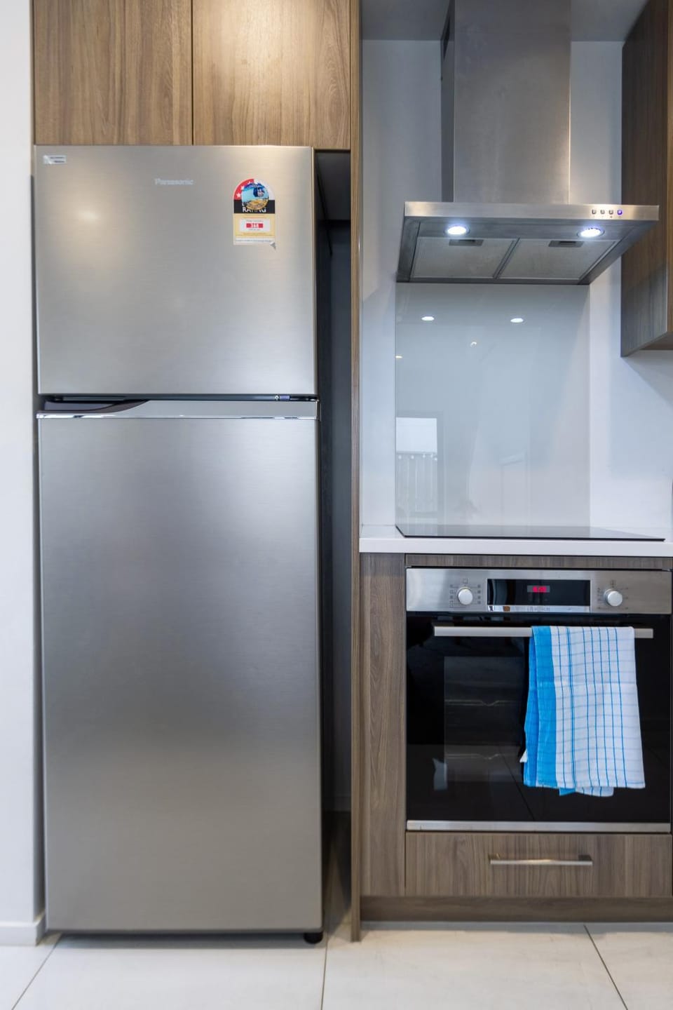 Kitchen or kitchenette, pet friendly, stove
