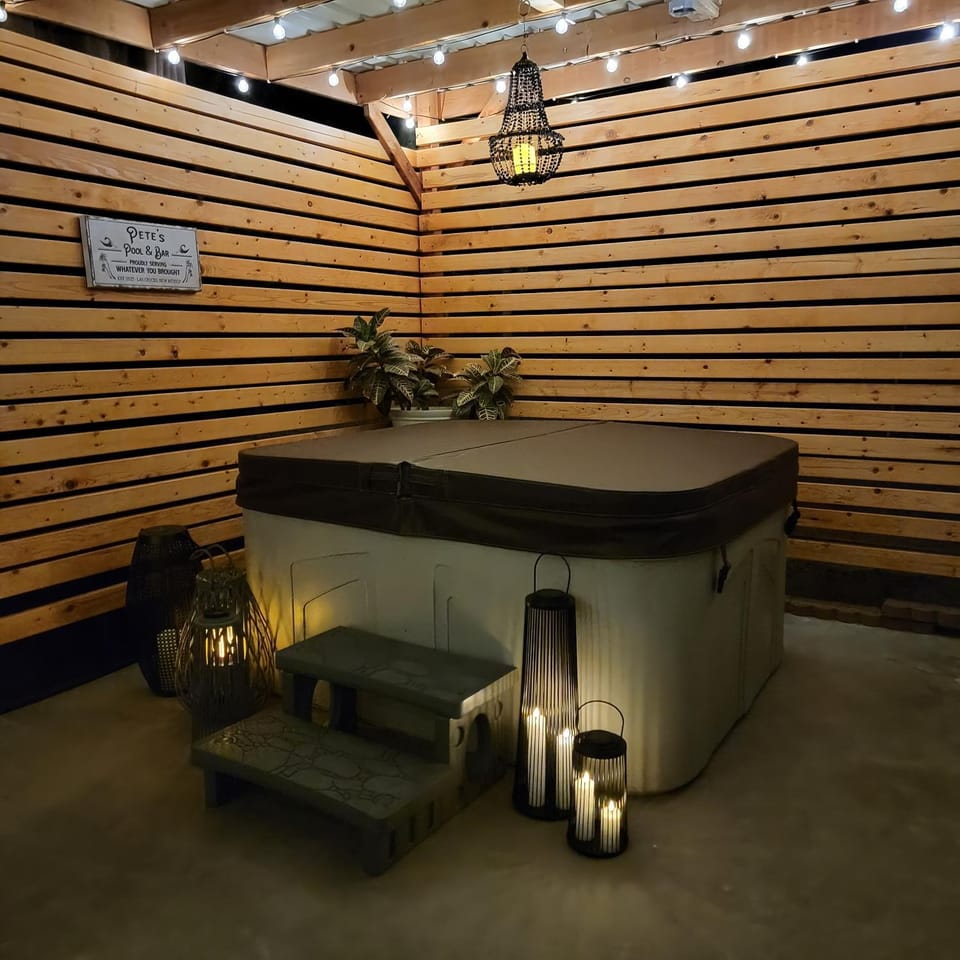 Desert Oasis With Hot Tub! House in Las Cruces