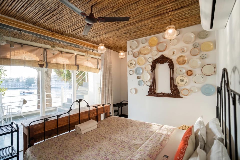 Paddy's Loft The Lake B&B Hostel in Udaipur