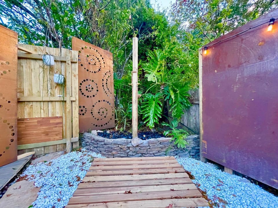 Shower, Garden, Garden view