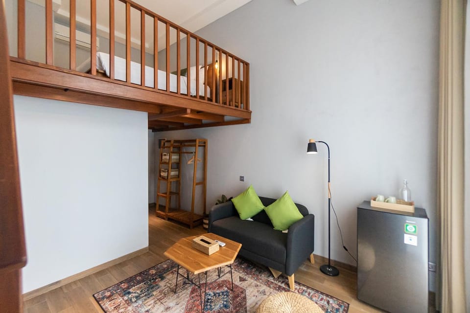 Living room, Photo of the whole room, Bedroom