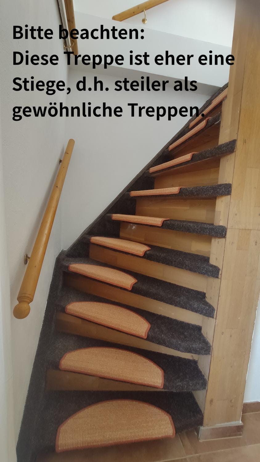 Living room, Text overlay