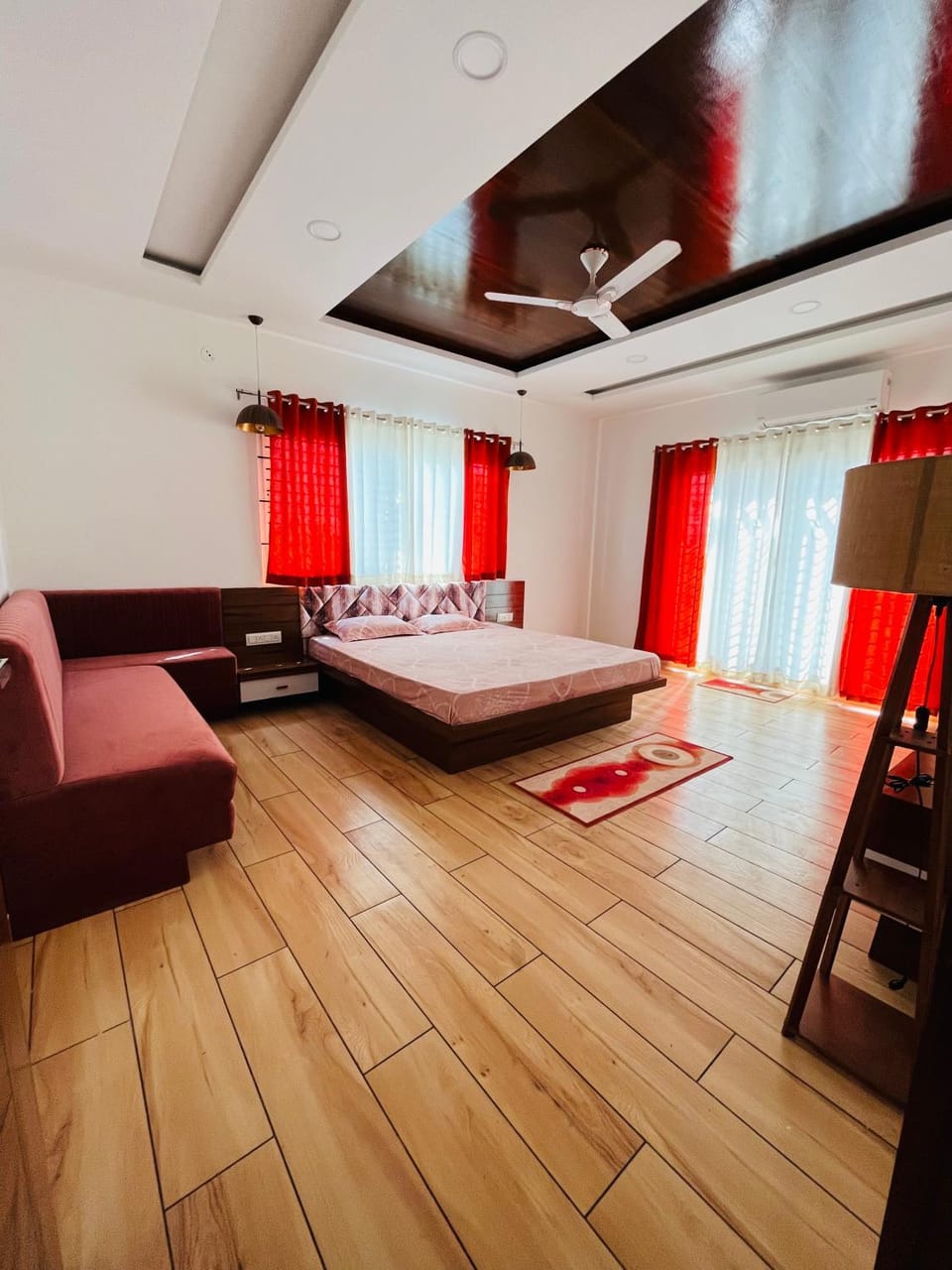 Bed, Bedroom, fireplace, air conditioner