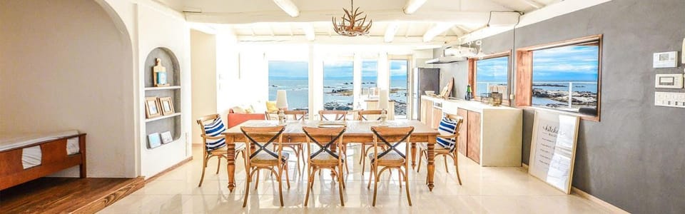 The House Moroiso secret beach Villa in Kanagawa Prefecture
