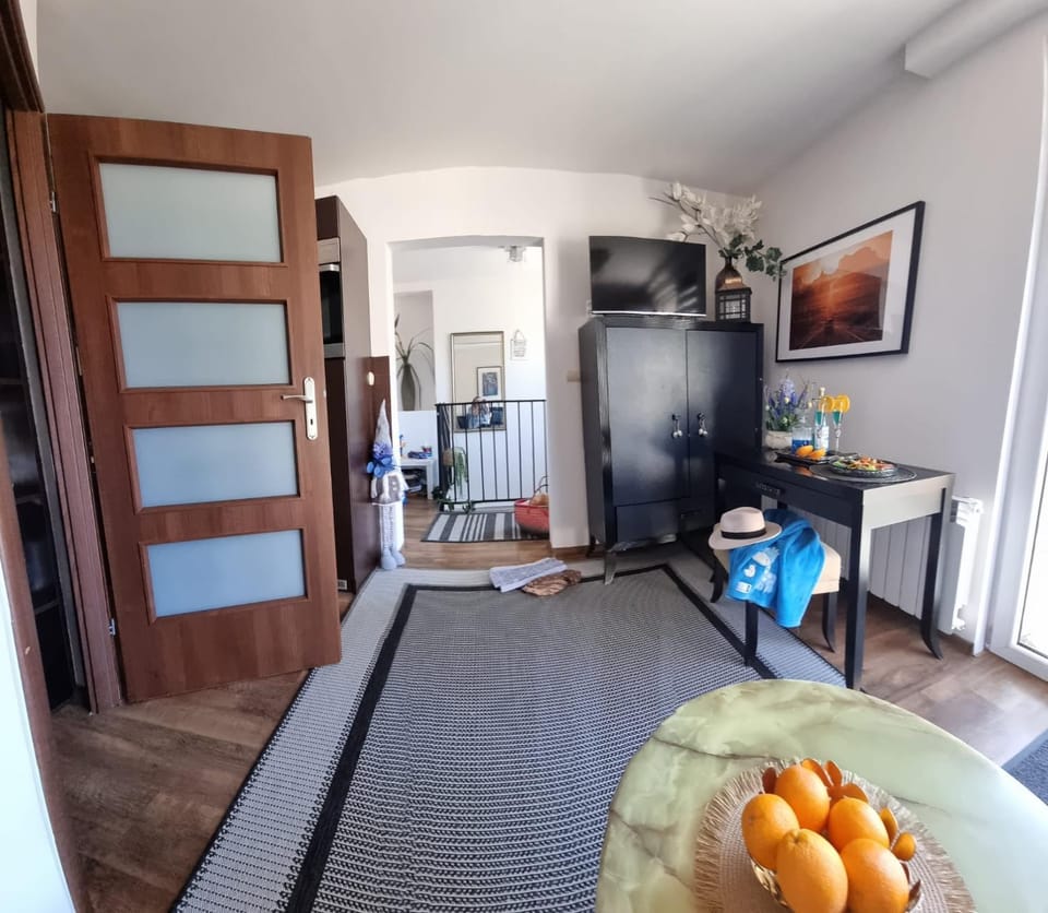 Apartamenty Tomaszów Lubelski - Niebieski Apartment in Lviv Oblast