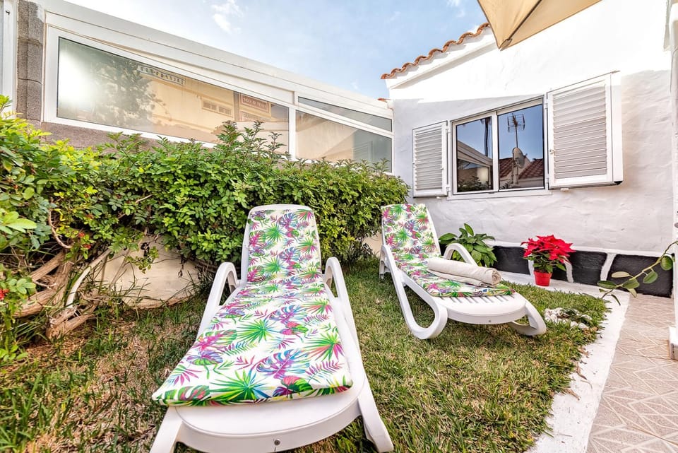 Garden, Garden view, sunbed
