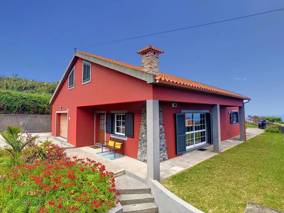 Casa DaSa by LovelyStay House in Madeira District