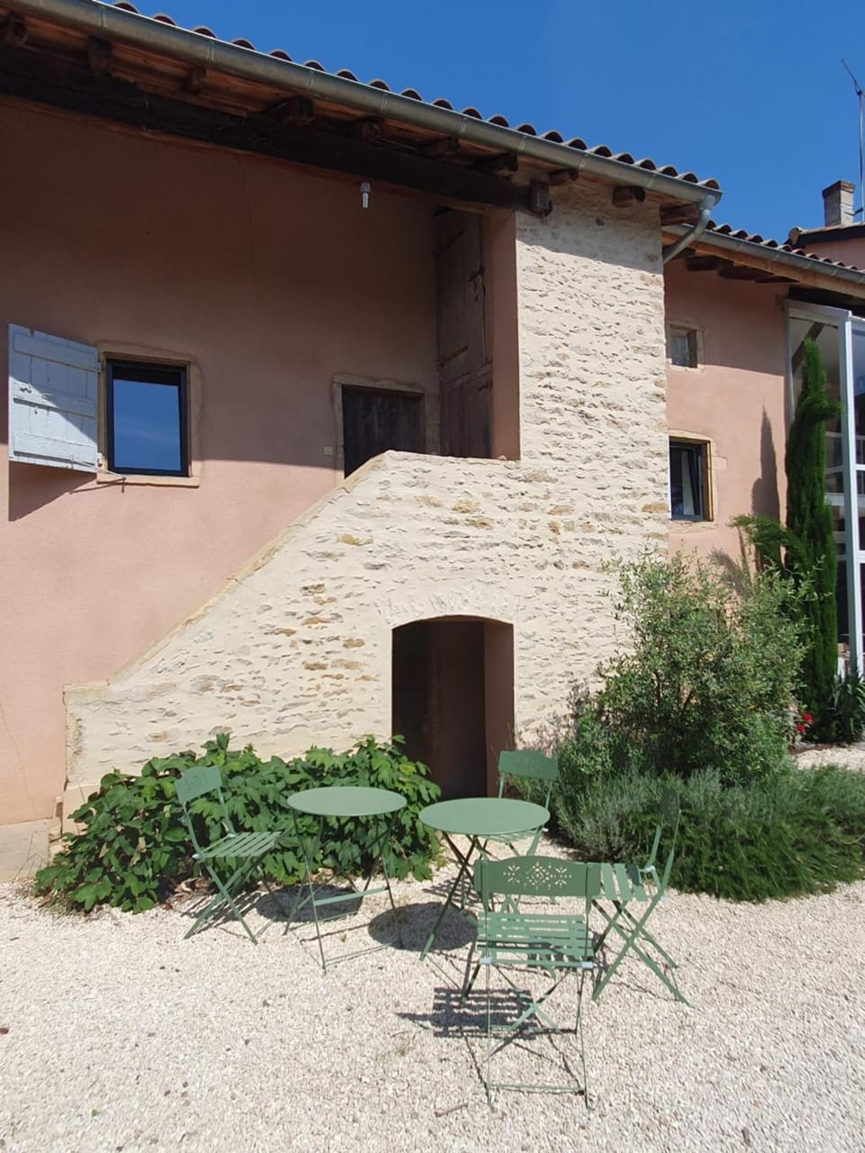Facade/entrance, View (from property/room), Guests
