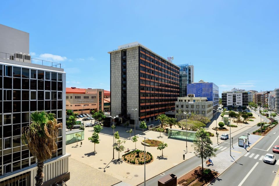 Brand New 2BR with Auto Check-In Apartment in Las Palmas de Gran Canaria