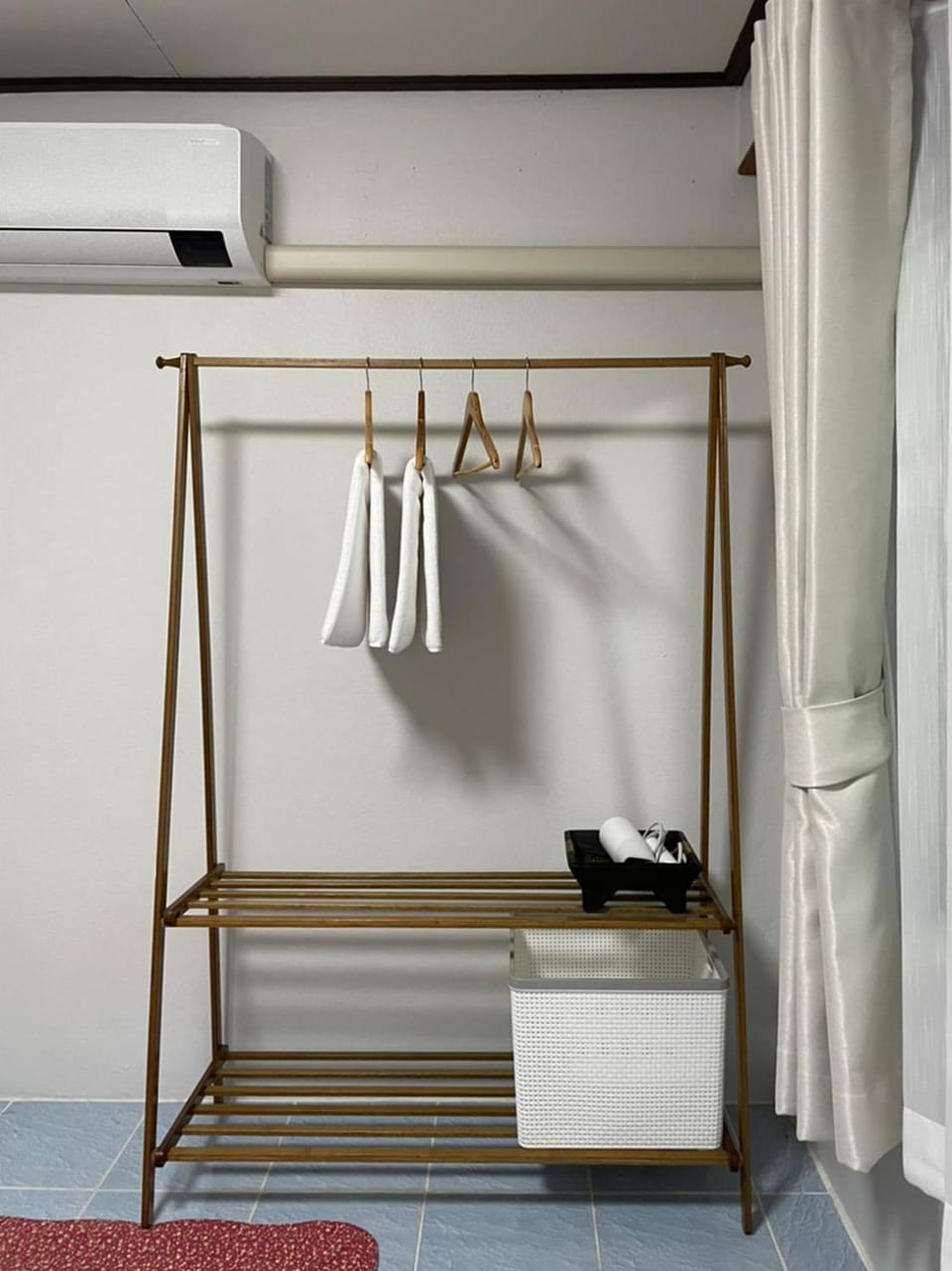 furniture, wardrobe, air conditioner