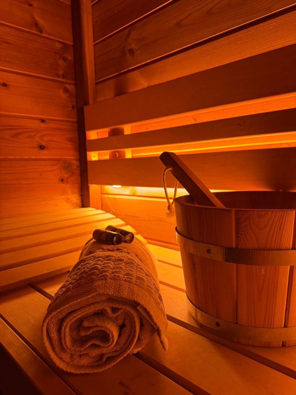 BORSKÓWKA domki z balią z jacuzzi i sauna House in Pomeranian Voivodeship