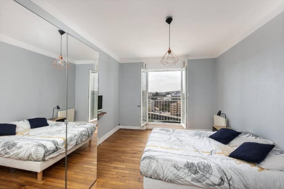 Une belle vue de Brest/T2 lumineux /Centre-Ville Apartment in Brest