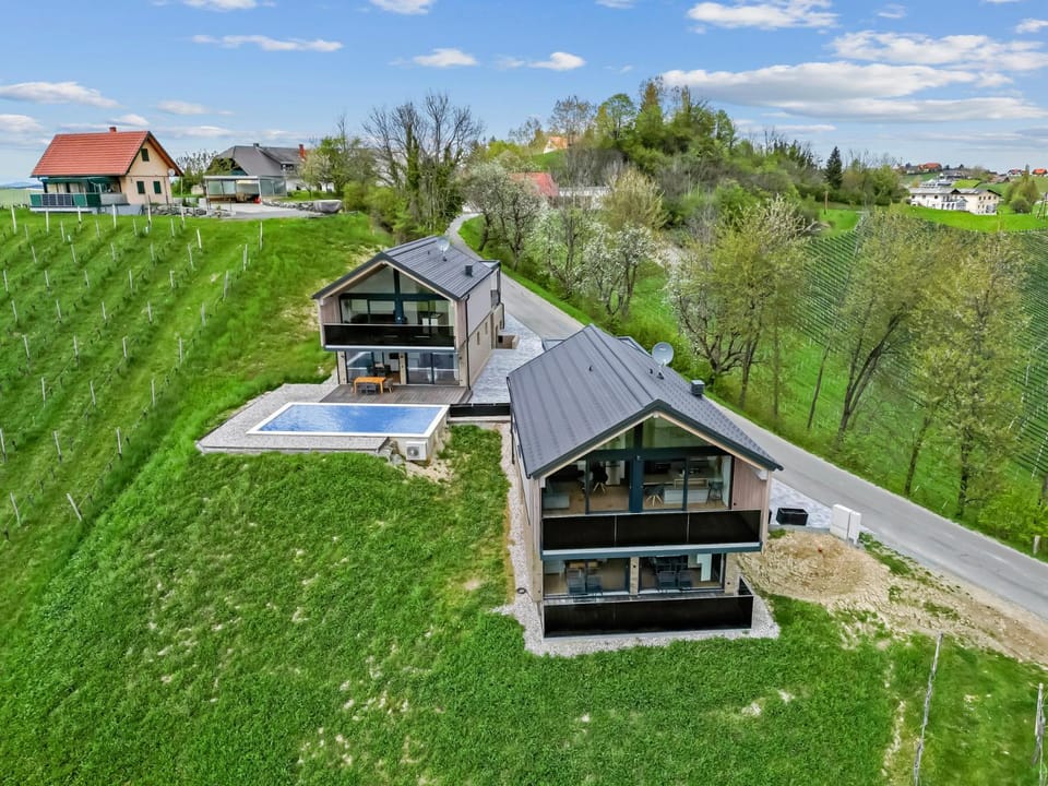 Luxus Chalet Max mit Poolnutzung Apartment in Styria