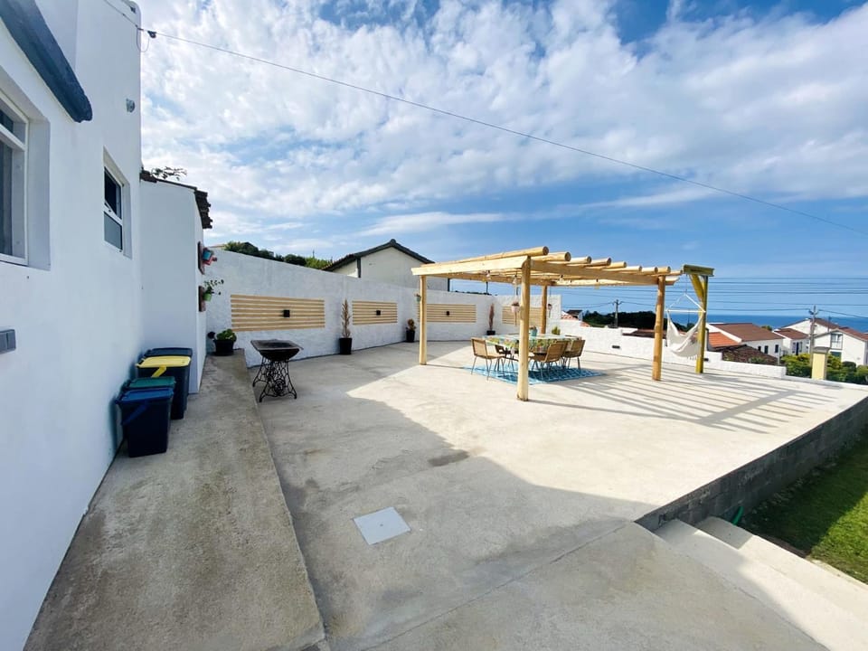 Patio, Day, Natural landscape, BBQ facilities, Sea view