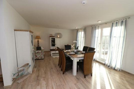 Bickbeeren Schweiz Penthouse Villa Amalia Apartment in Mecklenburg-Vorpommern, Germany