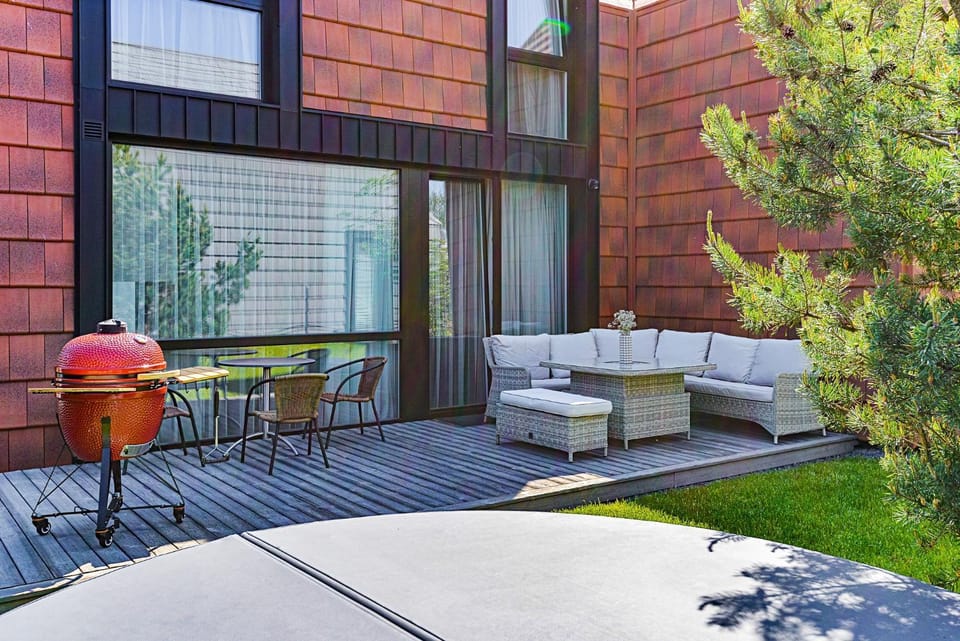 Garden, Balcony/Terrace