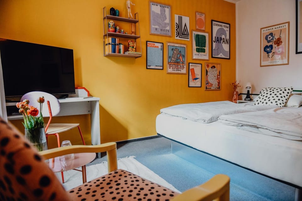 Bed, Bedroom