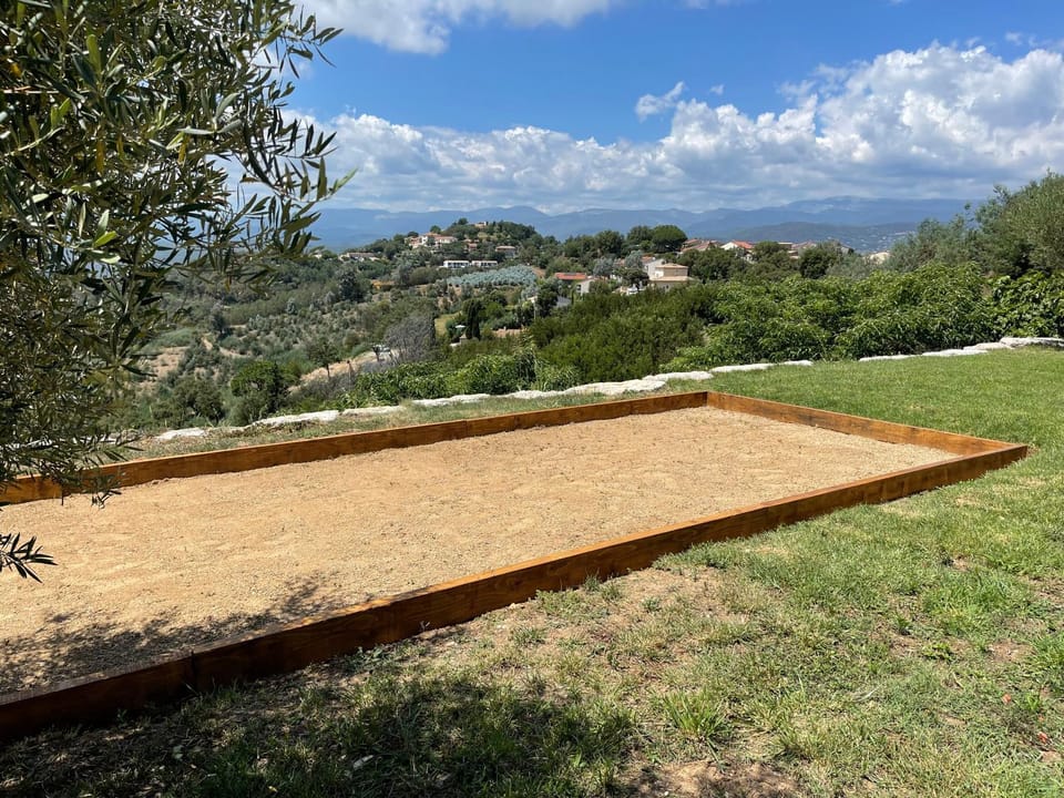 Lou Soulèou Trémoun Villa in French Riviera