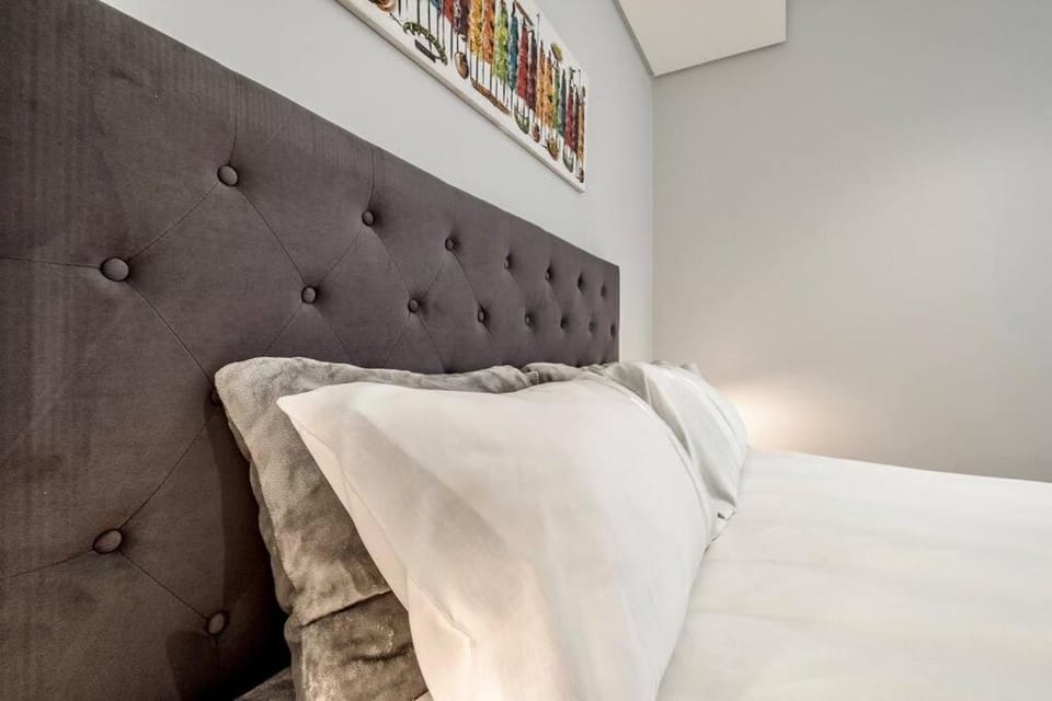 Keza Cove at Waterfall Ellipse Apartment in Sandton