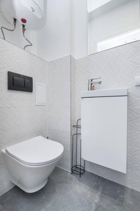 Toilet, Bathroom