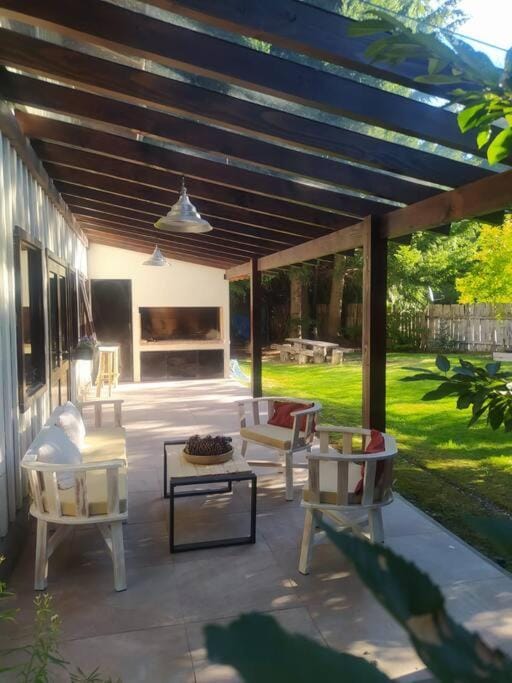 Villa La Angostura - El Encuentro: Un lugar soñado House in Puerto Manzano
