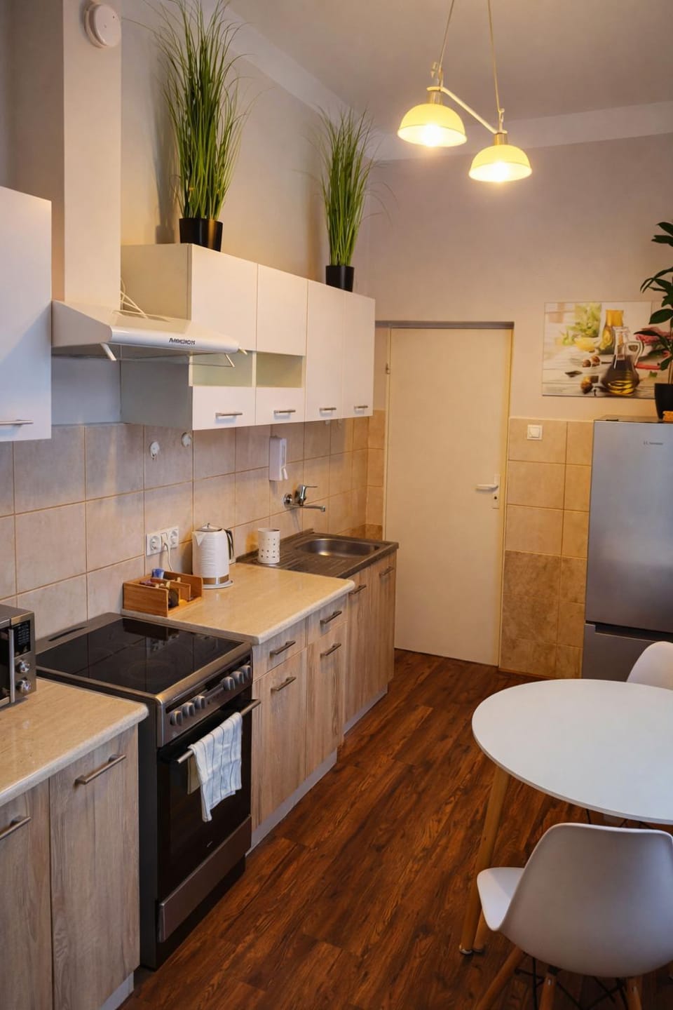 Kitchen or kitchenette, microwave, oven, kitchen