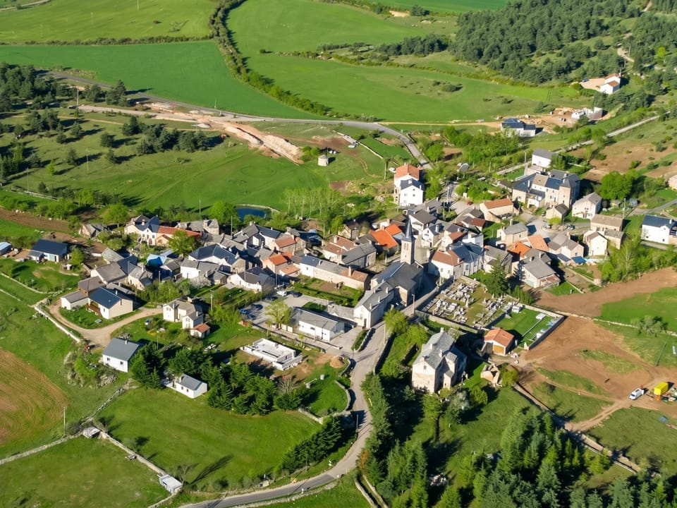 Charmante Maison près de Veyreau avec Vue sur Montagne House in Auvergne-Rhône-Alpes