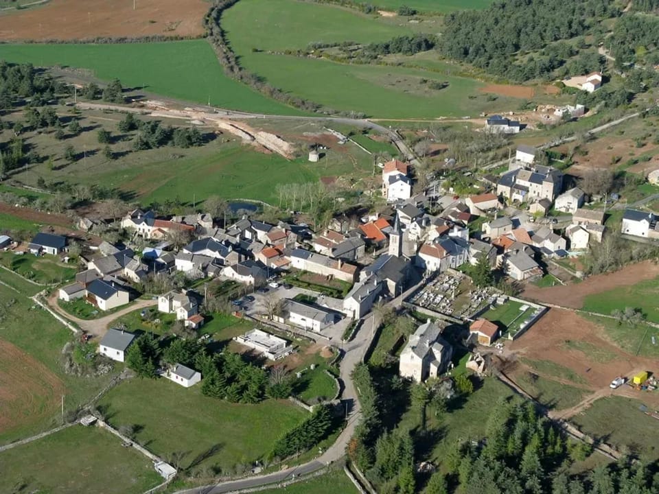 Charmante Maison près de Veyreau avec Vue sur Montagne House in Auvergne-Rhône-Alpes