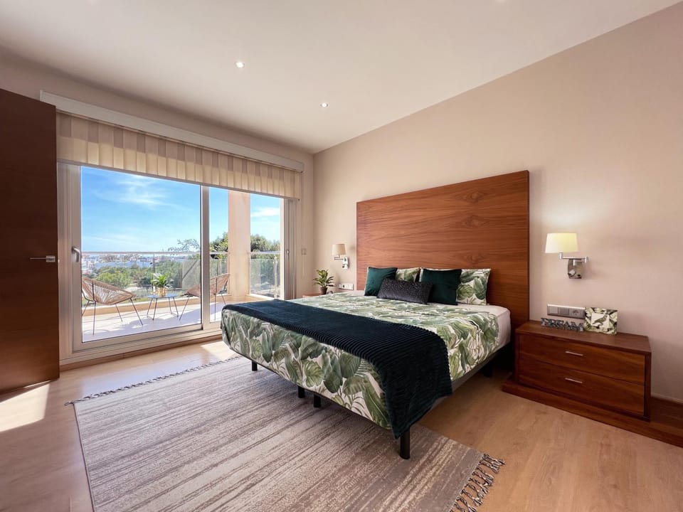 Bed, View (from property/room), Bedroom