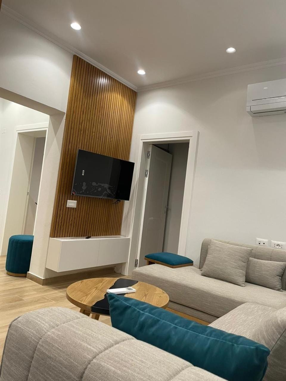 City Center Apartment Kafe Flora Apartment in Tirana