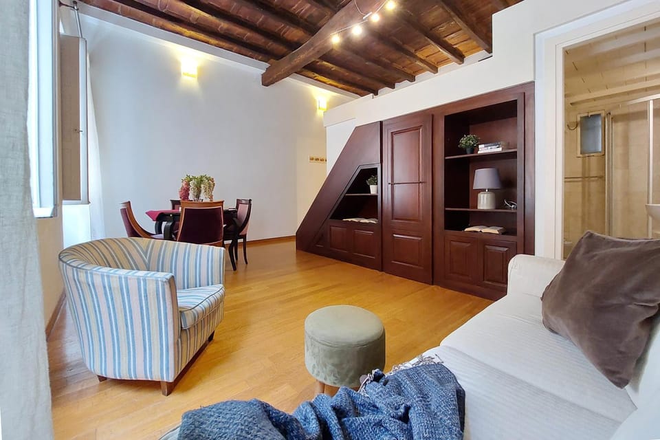 Borgo Comfortable Loft Apartment in Rome