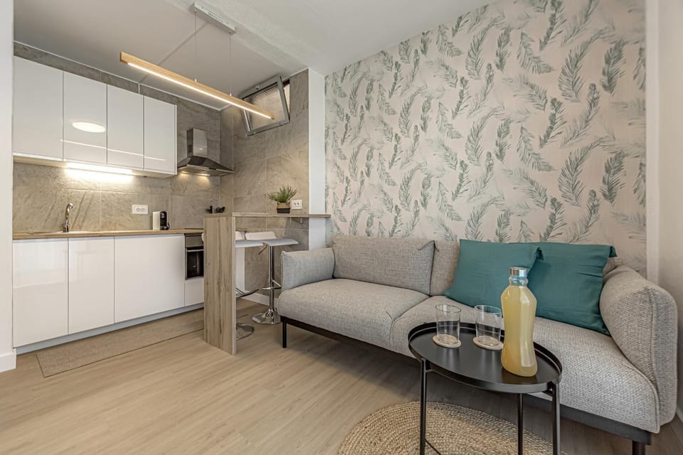 Living room, Photo of the whole room, kitchen